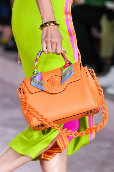 Look 67
